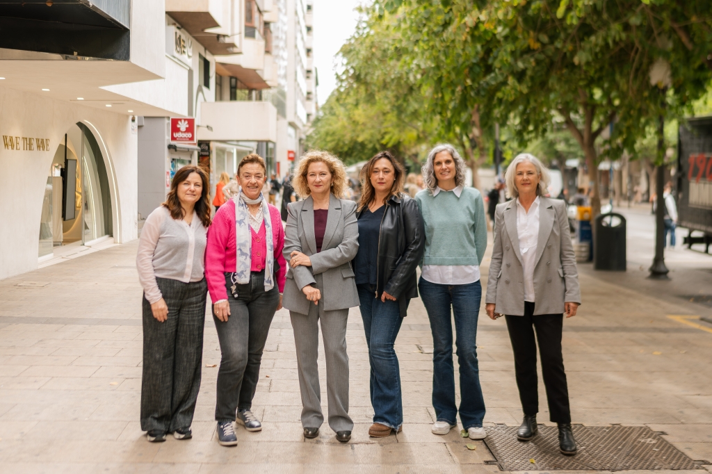 Seis Voces, Una Profesión