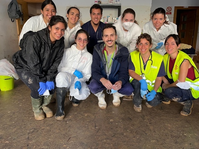 Una legión de veterinarios voluntarios en acción