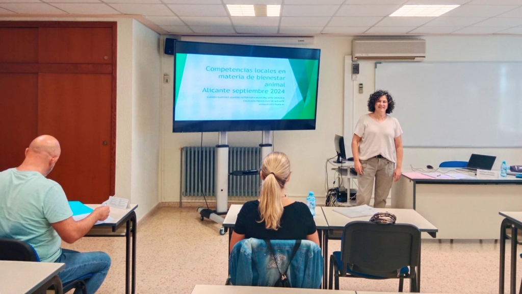 Nuevas jornadas del curso de Protección Animal en el Ámbito Municipal, organizado por el Colegio de Veterinarios de Alicante